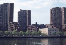 Qué ver en el Bronx en un día – Mapa + Itinerario City Buildings Near the River